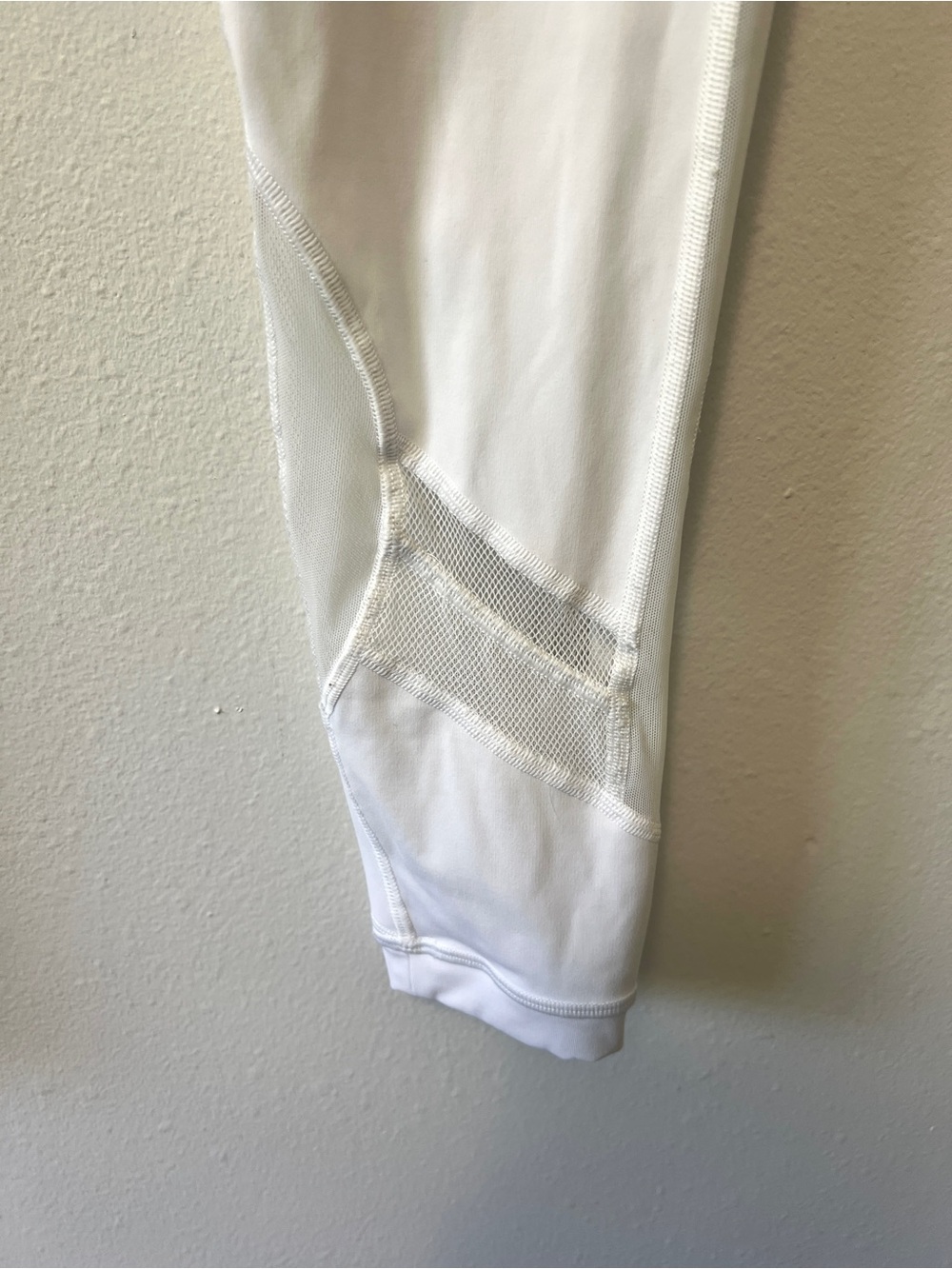Lululemon Athletica Clear the Court Tight Leggings - Size 6 - Picture 10 of 16